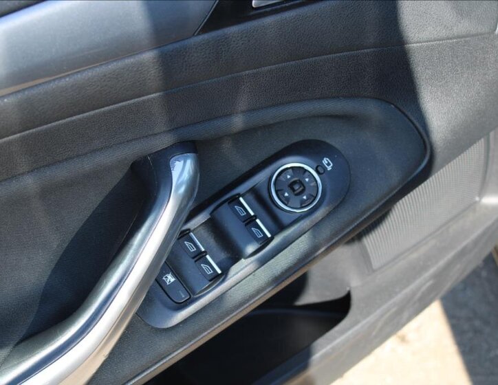 Ford Mondeo Liftback 1,6 l 118 kw