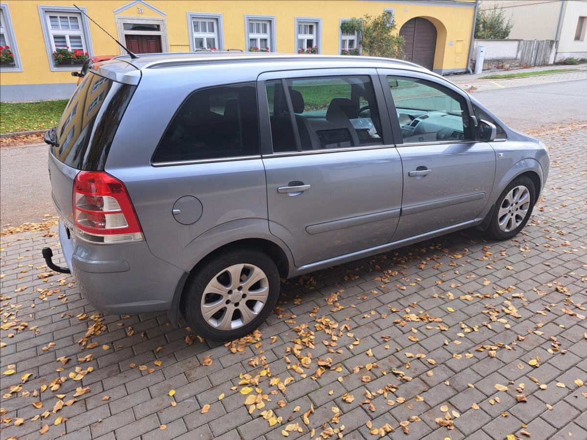 Opel Zafira Kombi 1,7 l 81 kw