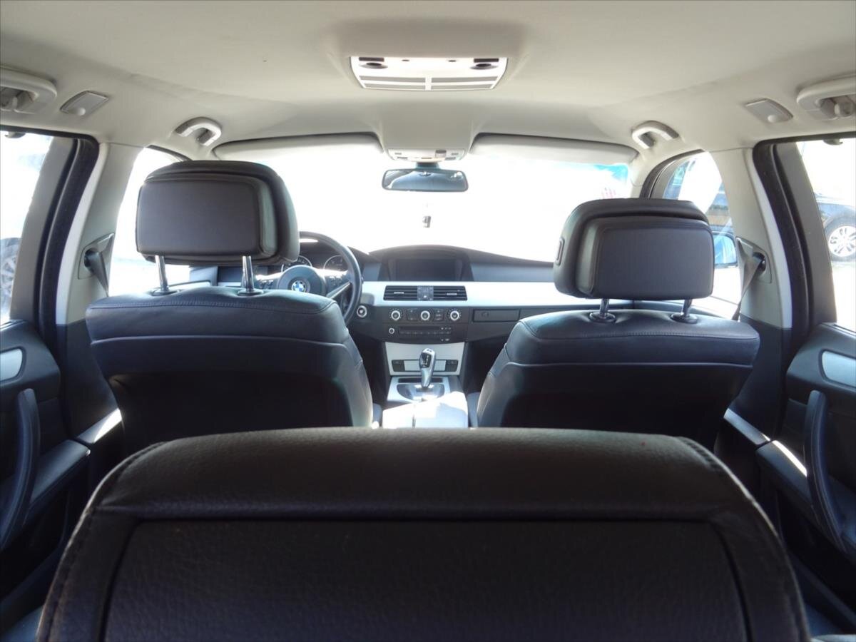 BMW Řada 5 Kombi 3,0 l 173 kw