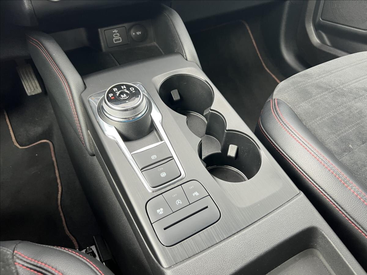 Ford Kuga SUV / Terénní 2,0 l 140 kw