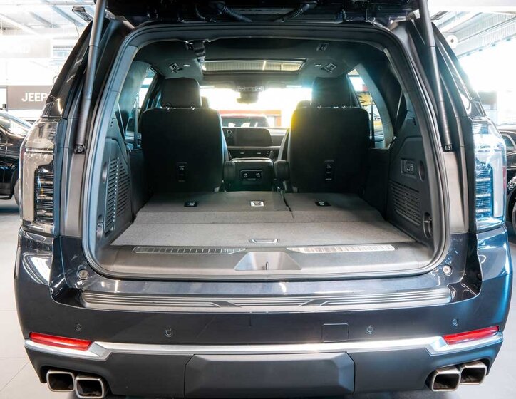 Chevrolet Tahoe SUV / Terénní 6,2 l 313 kw