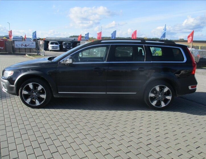 Volvo XC70 29