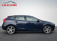 Volvo V40 4