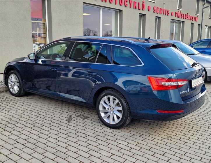 Škoda Superb Kombi 2,0 l 147 kw