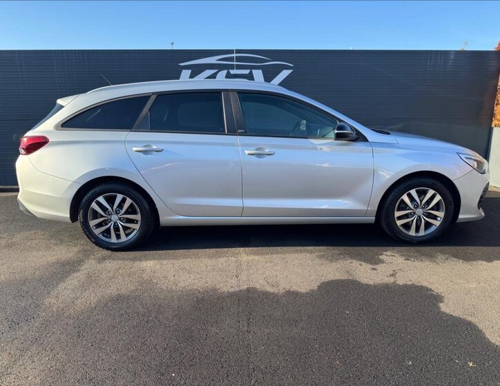 Hyundai i30 Kombi 1,4 l 103 kw