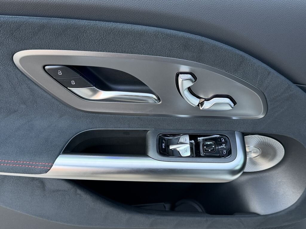 Mercedes-Benz GLB Kombi 0,0 260 kw