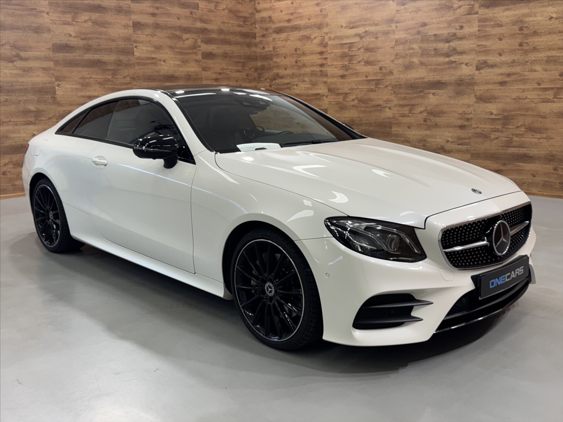 Mercedes-Benz Třídy E Kupé 2,9 l 250 kw