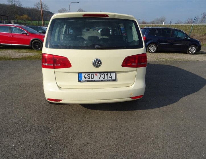 Volkswagen Touran Kombi 1,6 l 77 kw