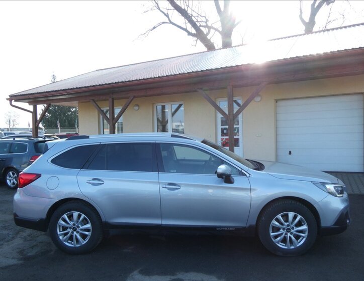 Subaru Outback Kombi 2,5 l 129 kw