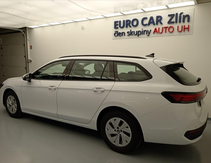 Volkswagen Passat Kombi 1,5 l 110 kw