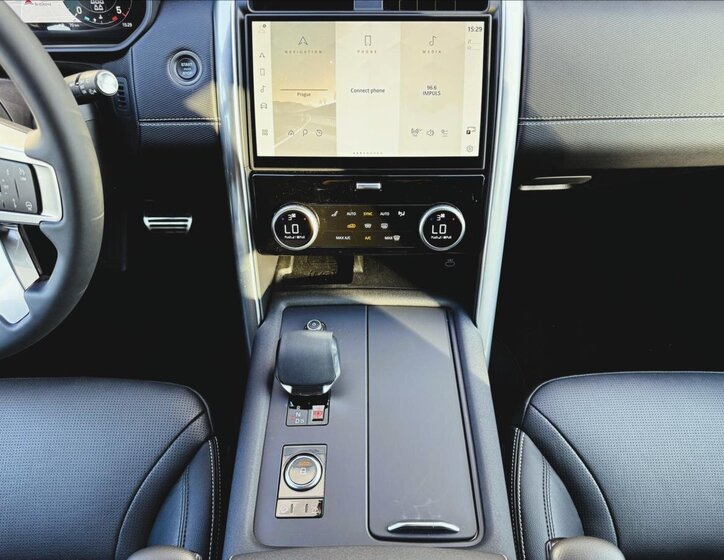 Land Rover Discovery 26