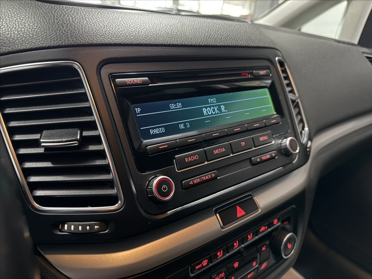 Volkswagen Sharan MPV 2,0 l 103 kw