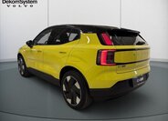 Volvo EX30 SUV / Terénní 0,0 200 kw