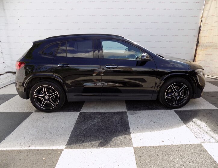 Mercedes-Benz GLA SUV / Terénní 2,0 l 110 kw