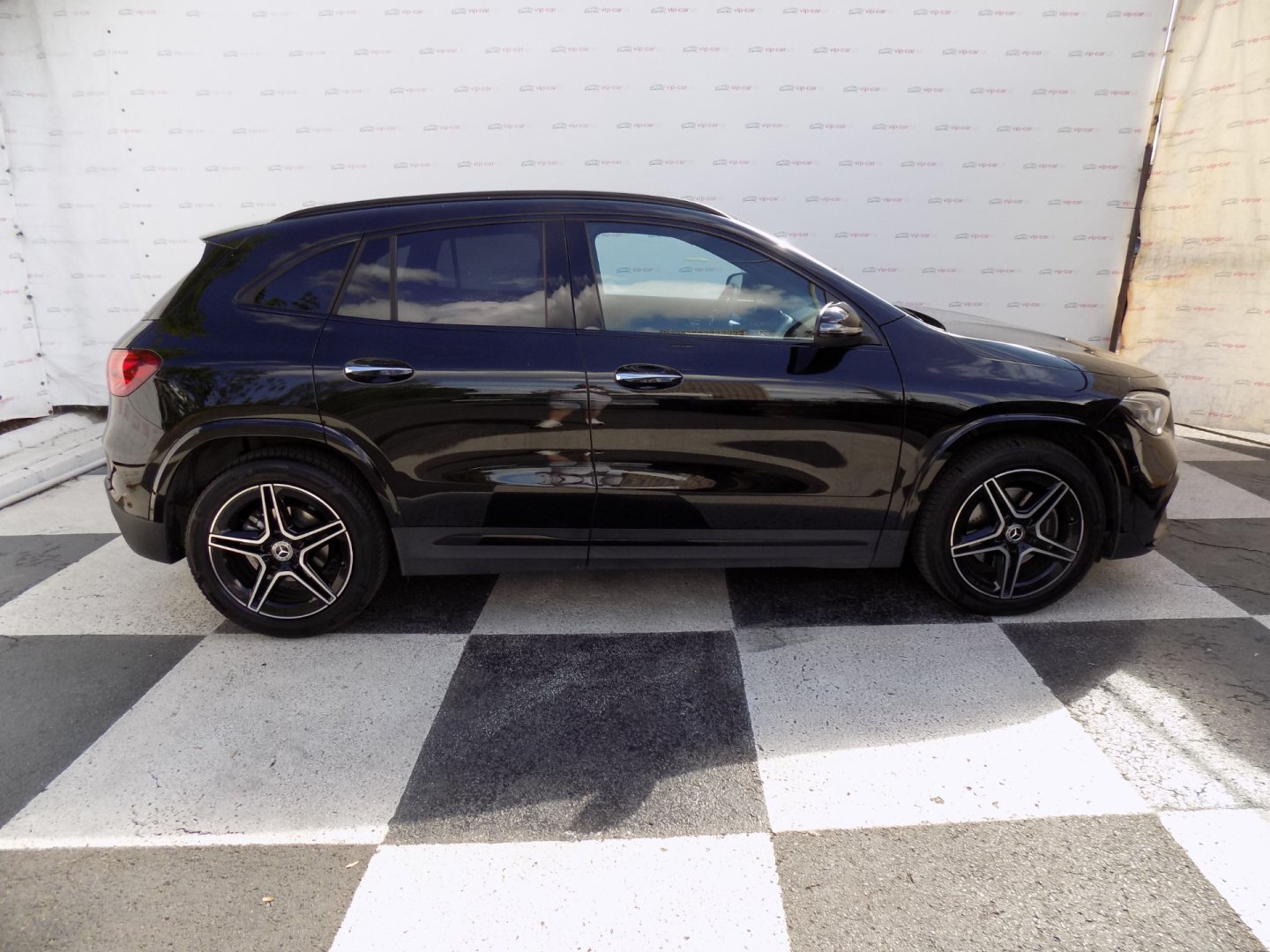 Mercedes-Benz GLA SUV / Terénní 2,0 l 110 kw
