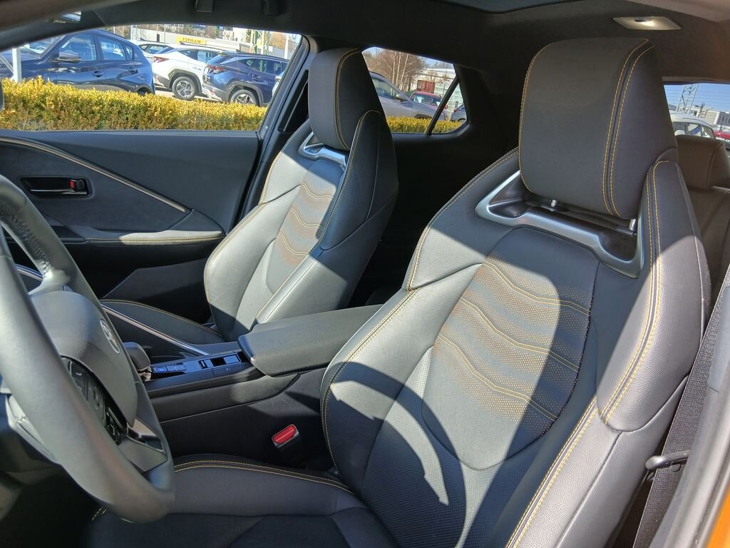 Toyota C-HR SUV / Terénní 2,0 l 112 kw