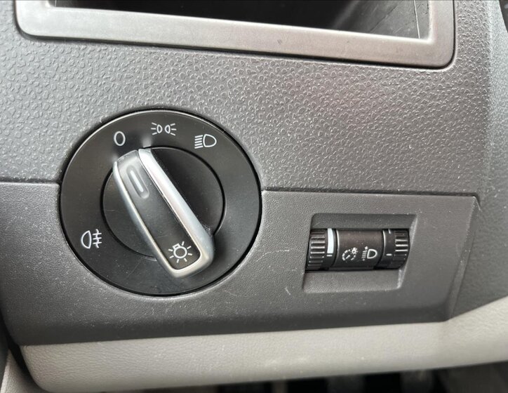 Volkswagen California VAN / Minibus 2,0 l 84 kw