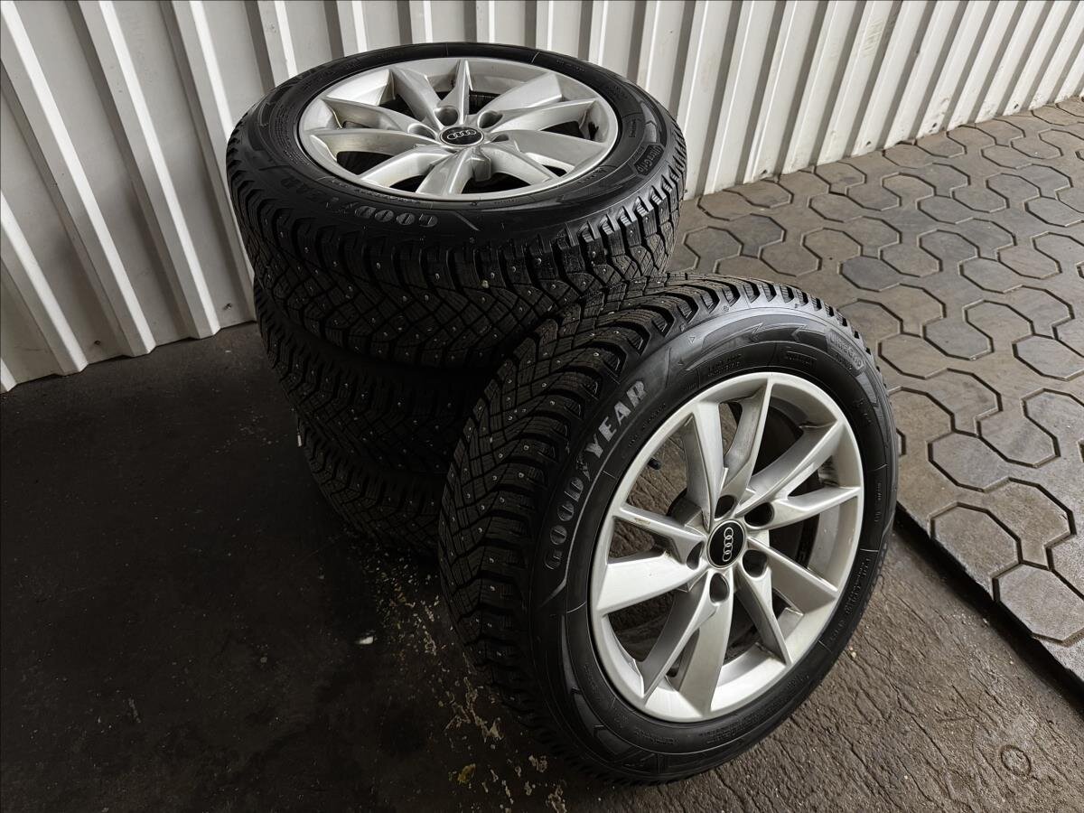 Audi A4 Kombi 2,0 l 150 kw