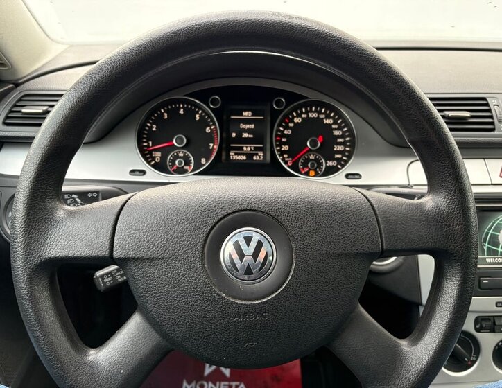 Volkswagen Passat Kombi 1,4 l 90 kw