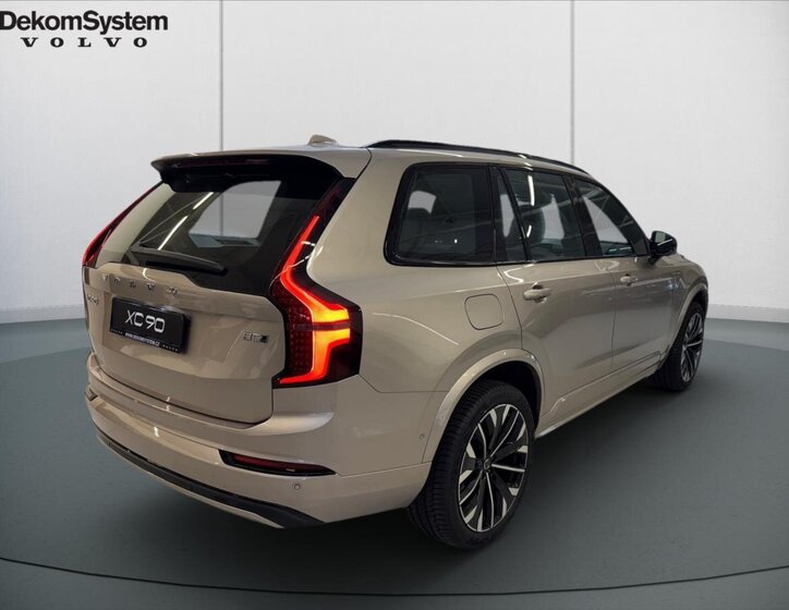 Volvo XC90 SUV 2,0 l 184 kw