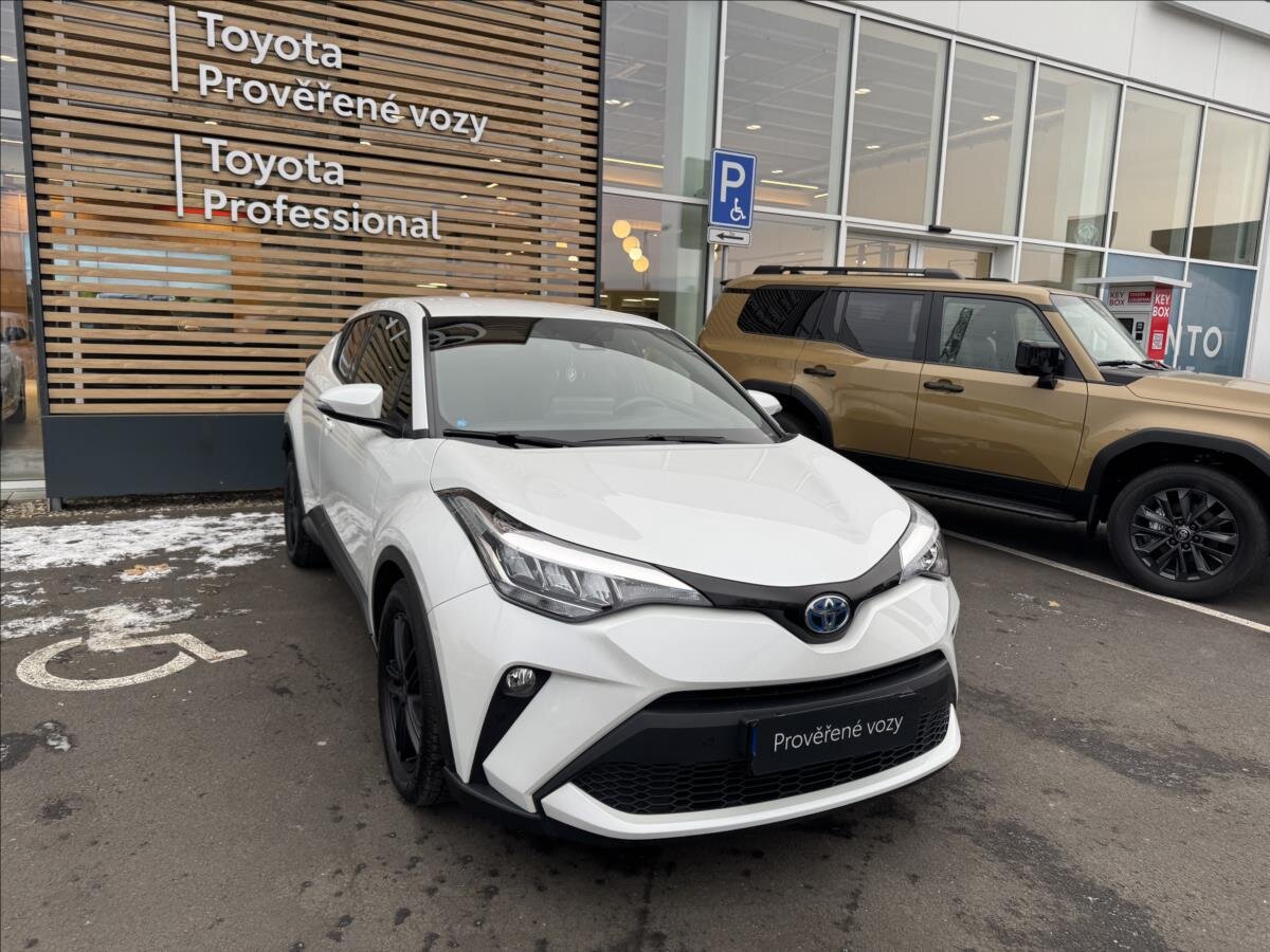 Toyota C-HR Hatchback 1,8 l 72 kw