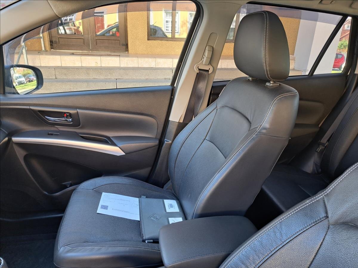 Suzuki SX4 S-Cross Hatchback 1,6 l 88 kw