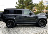 Land Rover Defender 10
