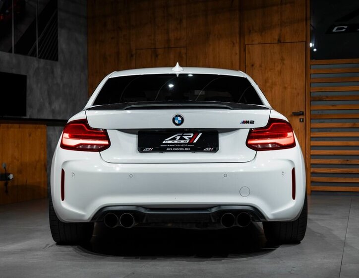 BMW M2 20