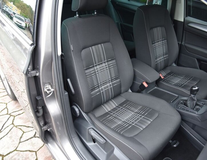 Volkswagen Golf Sportsvan MPV 1,2 l 81 kw
