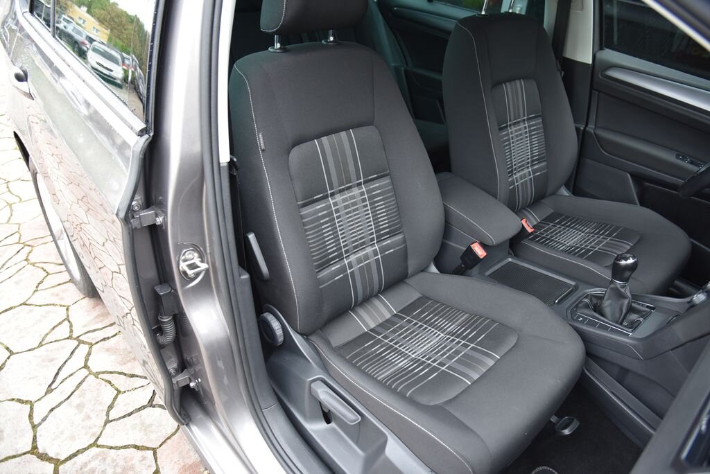 Volkswagen Golf Sportsvan MPV 1,2 l 81 kw