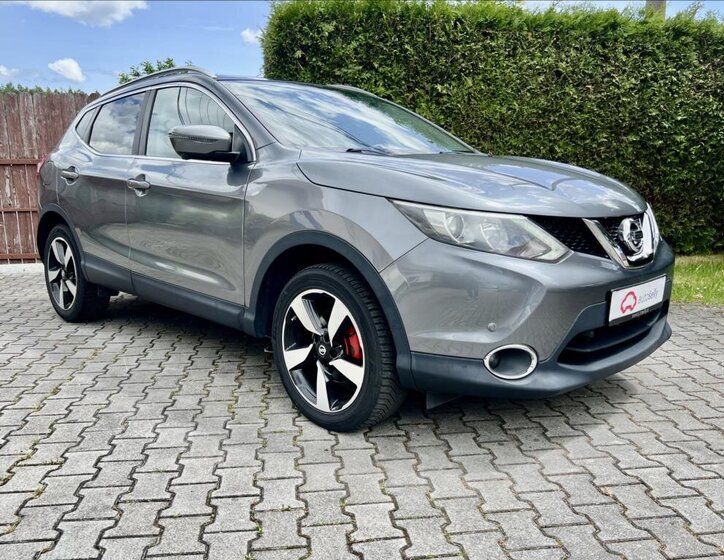Nissan Qashqai SUV / Terénní 1,6 l 96 kw