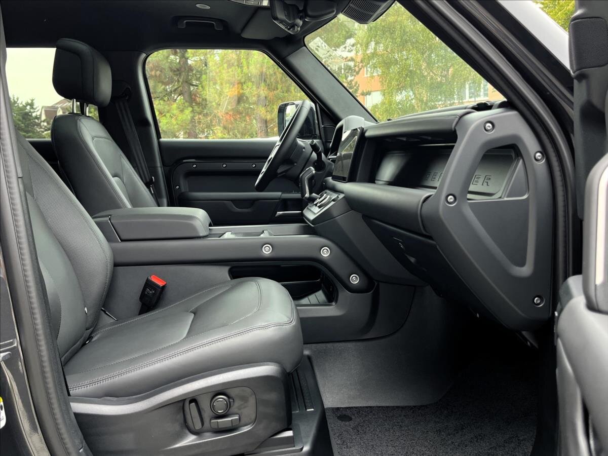 Land Rover Defender SUV 3,0 l 147 kw