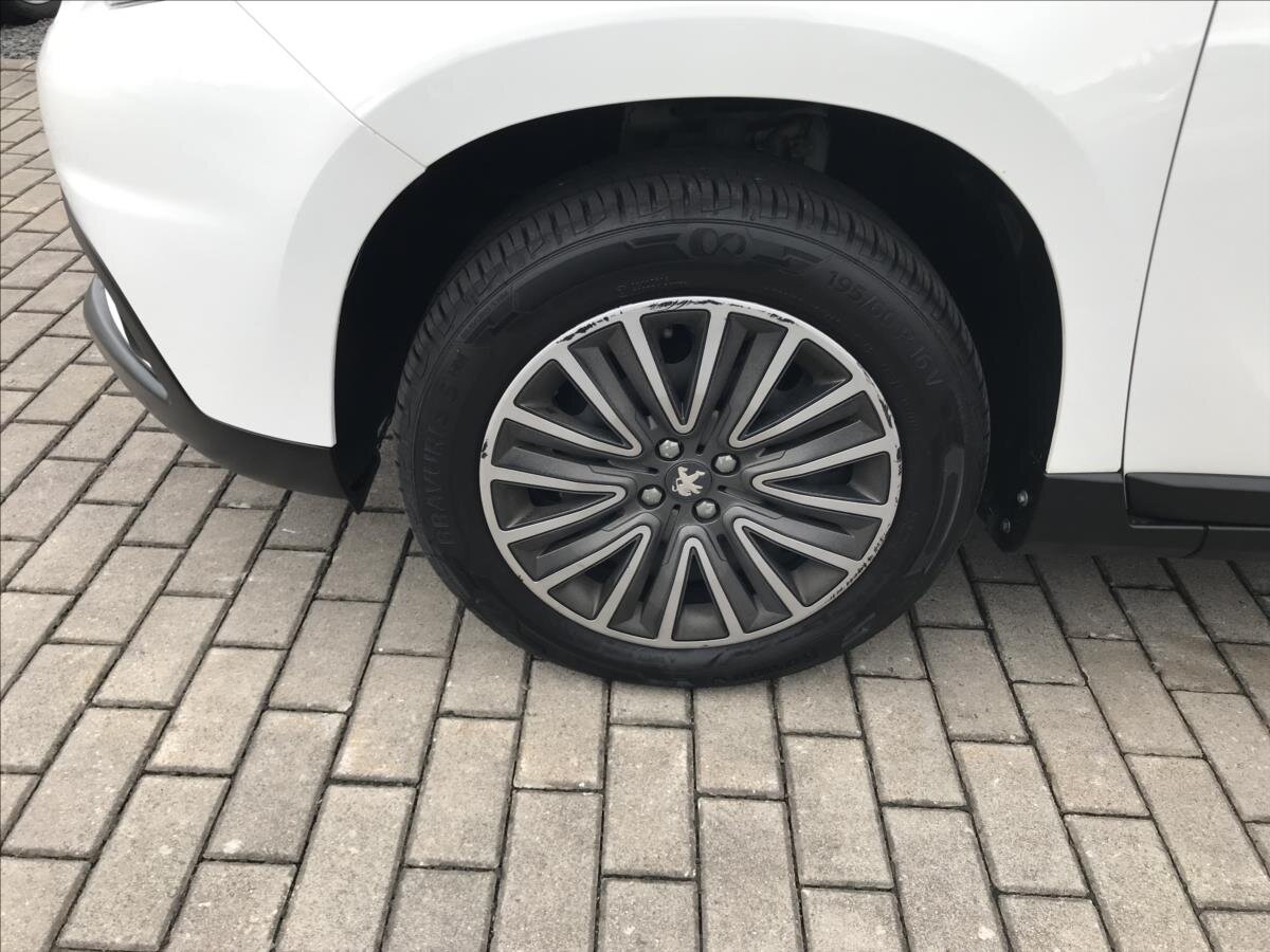 Peugeot 2008 Kombi 1,6 l 73 kw