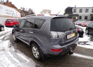 Mitsubishi Outlander Kombi 2,4 l 125 kw