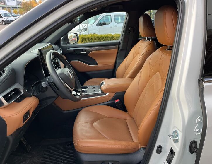 Toyota Highlander 13