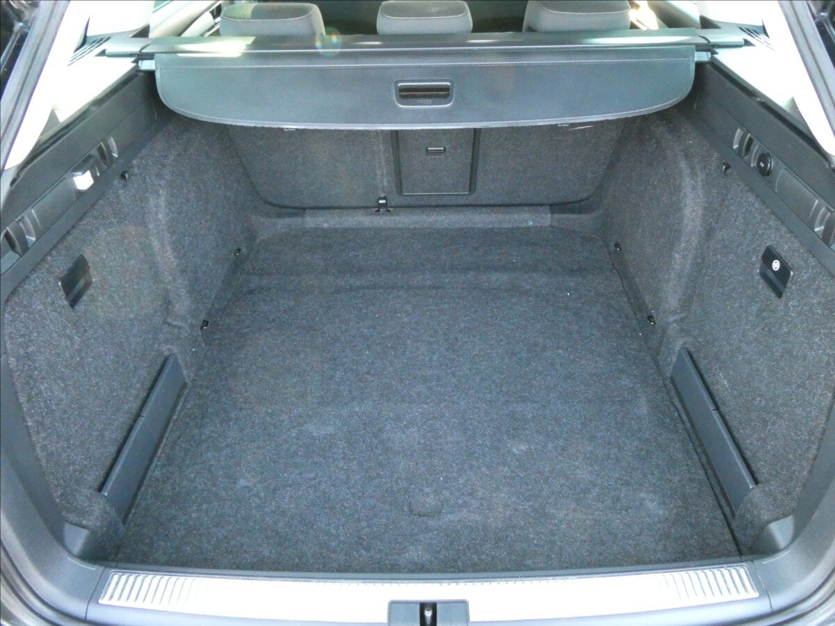 Škoda Superb Kombi 2,0 l 110 kw