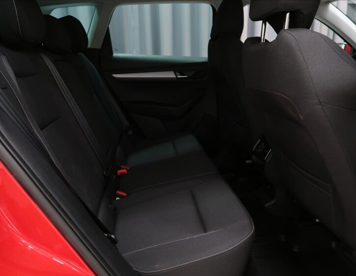 Škoda Karoq SUV 1,5 l 110 kw