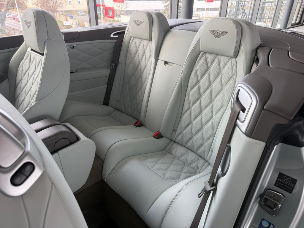 Bentley Continental GTC Kabriolet 4,0 l 373 kw
