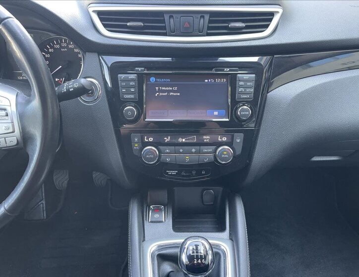 Nissan Qashqai SUV / Terénní 1,2 l 85 kw