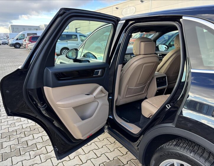 Porsche Cayenne SUV / Terénní 3,0 l 250 kw