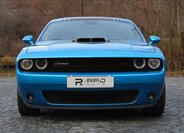 Dodge Challenger 8