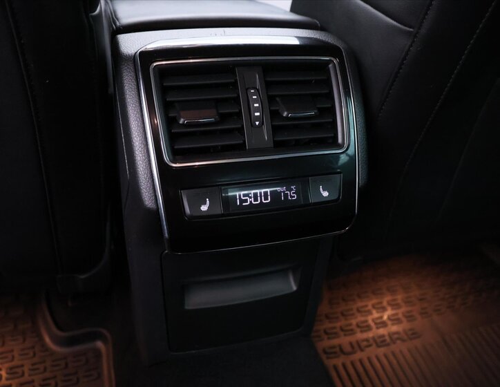 Škoda Superb Liftback 2,0 l 140 kw