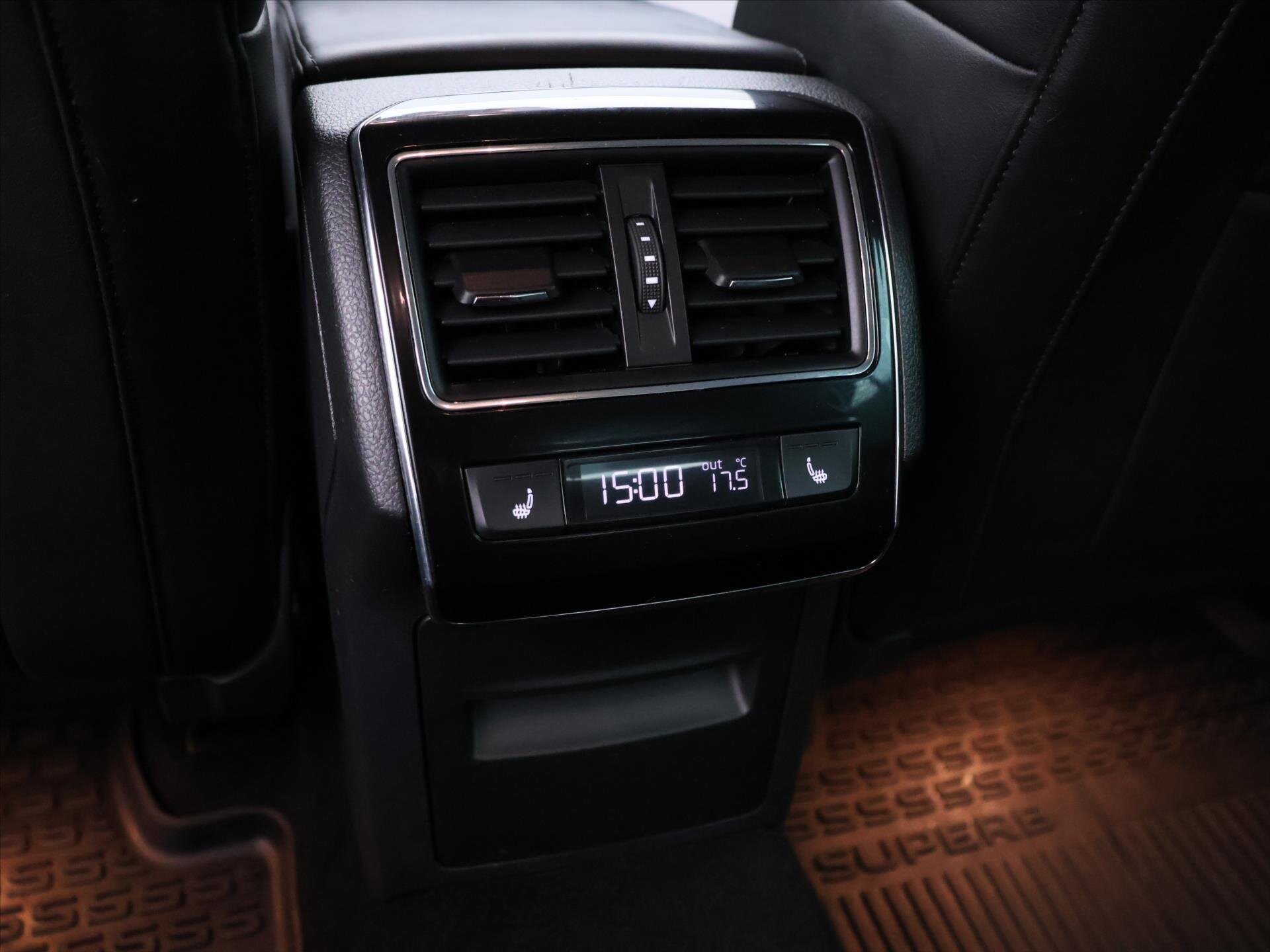 Škoda Superb Liftback 2,0 l 140 kw