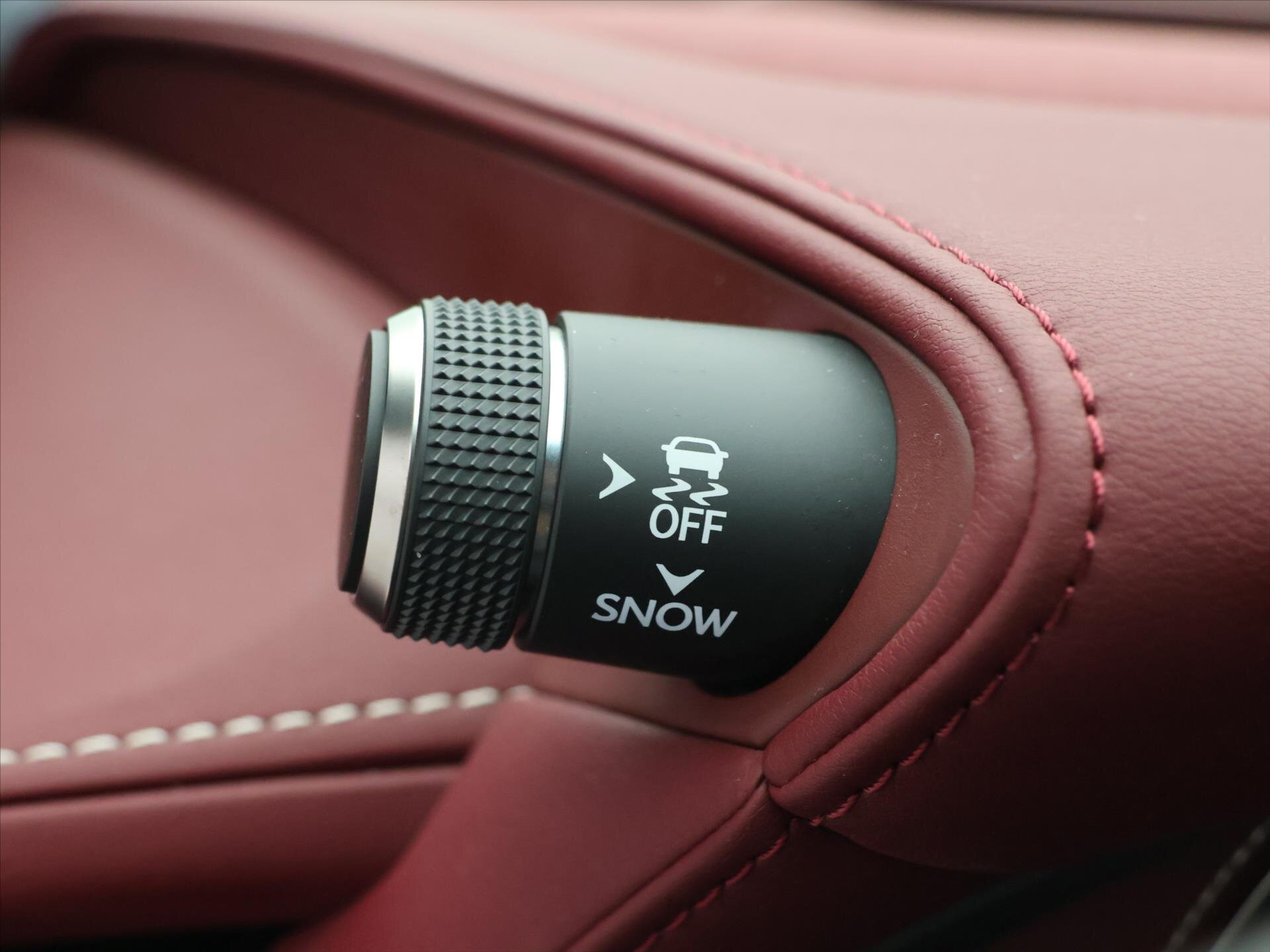 Lexus LS 500h Sedan / Limuzína 3,5 l 220 kw