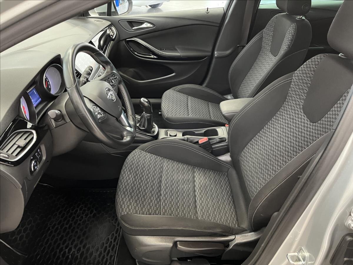 Opel Astra Hatchback 1,6 l 118 kw