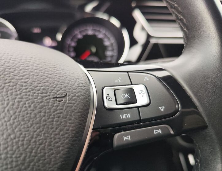 Volkswagen Touran 30