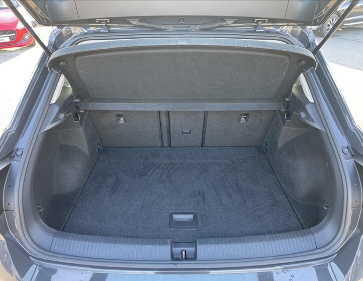 Volkswagen T-Roc SUV 2,0 l 110 kw