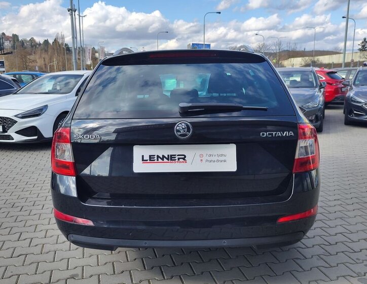 Škoda Octavia Kombi 2,0 l 110 kw
