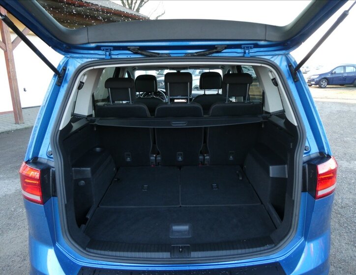 Volkswagen Touran MPV 1,2 l 81 kw