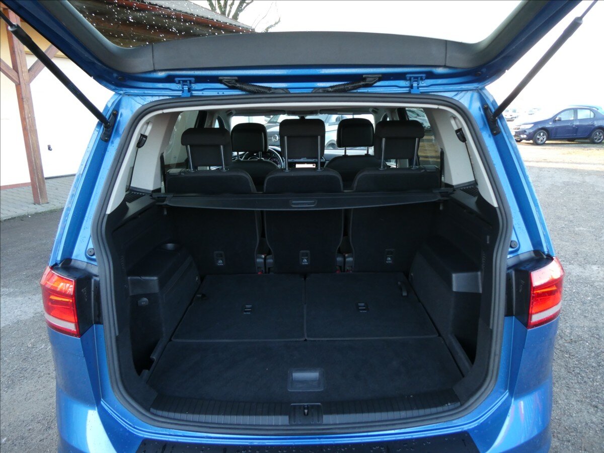 Volkswagen Touran MPV 1,2 l 81 kw